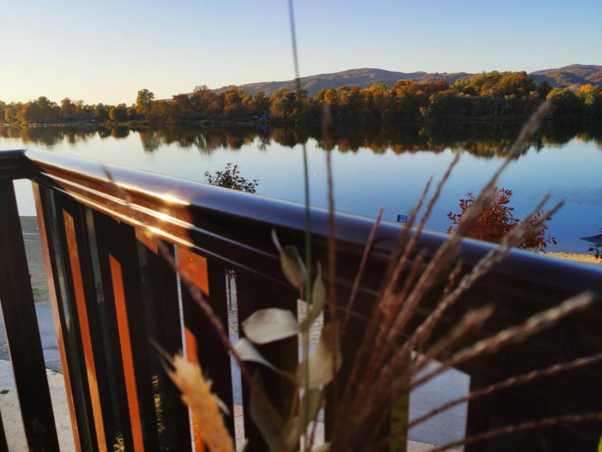 Апартамент Darja Sa Pogledom Na Jezero Ostrovo