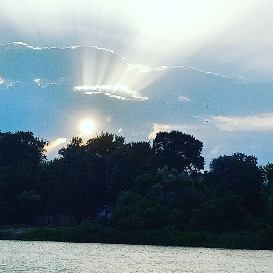 Darja Sa Pogledom Na Jezero Апартамент Ostrovo